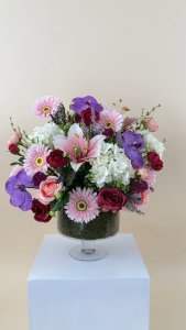 แจกันดอกไม้ประดิษฐ์ ดอกไม้ปลอมหรูหรา Elegant Artificial mixed flowers vase
