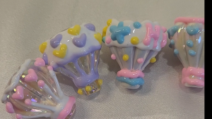 (SG Seller) 16-20mm Handpainted dainty beads for DIY charms