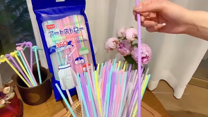 UYIKU Artistic Straws (100 pcs per pack)