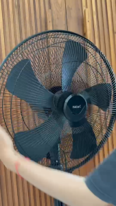 พัดลมอุตสาหกรรม HATARI 5ใบพัด ขนาด18/20/22นิ้ว รุ่น IP18M1/IP20M1/IP22M1 สีดำ (EL)