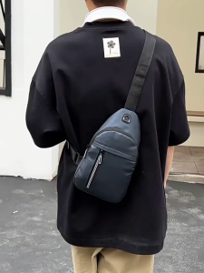 Túi đeo chéo nam cao cấp kháng nước phong cách hàn quốc chất liệu vải dù có lỗ nhét tai nghe L2 T236
