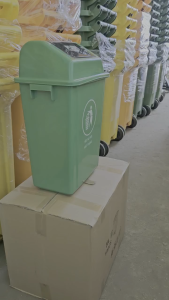 Thùng rác nhựa nắp lật loại 40 lít thùng rác nhựa dung tích 40 lít nắp bập bênh thùng rác nhựa nắp bập bênh tphcm