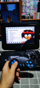 Googoo 7.8 นิ้ว เครื่องเล่น เดียวีดี พกพาหมูน หน้าจอ ชาร์จไฟ ร่างกาย VCD DVCD MP4 MP5 100-240V