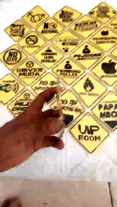 VARIASI GANTUNGAN KACA AKRILIK BEBAS CUSTOM MOBIL DAN TRUCK WARNA KUNING