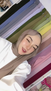 Pasmina meleyot Jilbab pashmina Jersey Kerudung pasmina panjang 180x60 cm