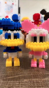 SMY Nano Block DONALD DUCK Mini Figure Mainan Anak Bricks Education Toys Balok Susun Puzzle 3D DIY