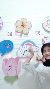 COD Grosir jam dinding Beli 1 GRATIS 1 hiasan dinding/jam dinding anak Tema Astronot/jam dinding anak karakter/jam dinding anak aesthetic