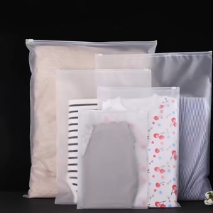 Matte Waterproof Ziplock Bag Luggage Pouch Clothes Storage Travel Kit Organizer Plastic Zipper Packaging 收纳袋 8 different sizes available. Sold in set of 4 sizes