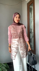 Outer tunik brukat silang full payet kondangan Zize outer brokat organza full payet silang Baju hari raya Baju kondangan