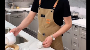 High Quality Canvas Apron: Waterproof & Oil Resistant Barber, Kitchen & Barista Aprons