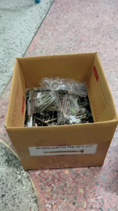 (แพ็ค100ตัว) สกรูปลายสว่านหัวF/หัวเตเปอร์ ชุบรุ้ง FSD (เบอร์10)