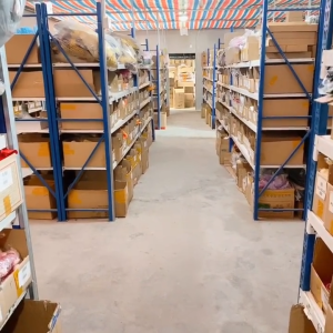 ที่ลับเล็บแมว ราคาถูก กระดาษลูกฟูกแบบ 2 ด้าน ที่ลับเล็บแมว (แถมฟรีกัญชาแมว)