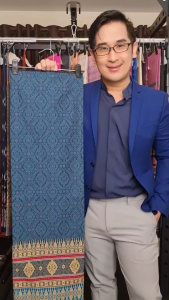 38.ผ้าฝ้าย ผ้าทอทั้งผืน ลายพุ่มข้าวบิณฑ์ สีน้ำเงินคราม