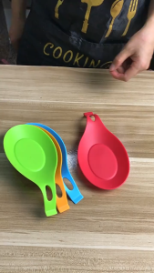 [iRojak] Flexible Silicone Spoon Rest for Kitchen Food Grade Utensil Rest Spatula Mixer Pad Mat Holder 汤勺垫 Alas Sudu - KW47