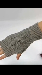 Rhombic Twist Knitted Gloves Autumn Winter Solid Color Fingerless Elastic Gloves Outdoor Driving Riding Warm Wrist Cover Women Crochet Wrist Sleeve Mittens Without Fingers Winter Warm Thick Gloves Girls Fingerless Wool Knitted Gloves