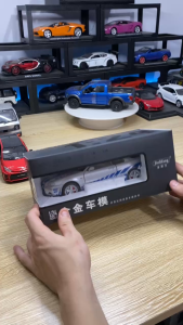 Mô Hình Xe Ôtô Kim Loại 1/24 Siêu Xe NISSAN SKYLINE GTR34 Dùng Để Trưng Bày Bàn Làm Việc
