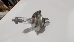 Bohlam HILUX Lampu H4 100/90W & 60/55W 12V Made in Japan