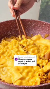 Mujigae by Wonhae Spicy Rapokki 260 gr