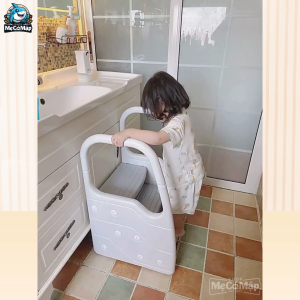 Thang Ghế Kê Chân Có Tay Cầm Ghế Bậc Thang Cho Bé Đa Năng Giúp Bé Tự Sinh Hoạt Cá Nhân Họa Tiết Chống Trượt An Toàn