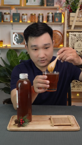 [Giá không lợi nhuận] Mật ong nguyên chất hoa chôm chôm Long Khánh Đồng Nai Chai 1 Lít