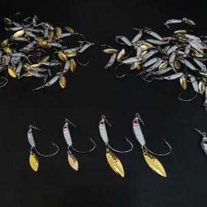 เบ็ดเกี่ยวเหยื่อยาง ถ่วงตะกั่วทรงปลา พร้อมใบหลิว เบ็ดเกี่ยวหนอนยาง ตัวเบ็ดเท็กซัส เบ็ดเกี่ยวยาง ตาเบ็ดเท็กซัส R140