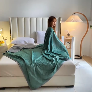 Skin friendly cool feeling cold feeling silk quilt ice silk quilt summer cool quilt air conditioning quilt thin quilt