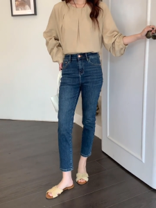 YODO (36)กางเกงยีนส์ยืดวินเทจ  S-5XL เอวสูงทรงกระบอก สีน้ำเงินเข้ม ดูผอม 9ส่วน  เก๋ๆโชว์ขาอ่อนแซ่บๆ