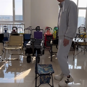 GOODPLAY เก้าอี้พกพา เก้าอี้สนาม พับเก็บได้ มีกระเป๋าสะพาย จัดเก็บได้สะดวก แข็งแรง ทนทาน เก้าอี้ตกปลา 33cmคูณ33cmคูณ58cm