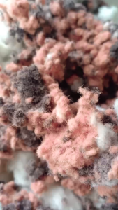 ใยเศษผ้าขูดขนสำหรับทำงานฝีมือ ทำไส้หมอนหรือเบาะ เศษใยจากผ้าขูดขน เศษฝุ่นจากผ้าสำลี ตามรูปถ่ายจากงานจริง