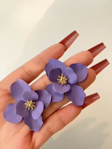 Bông tai hoa màu Tím nữ cá tính sang chảnh phong cách thời trang châu Âu và Mỹ