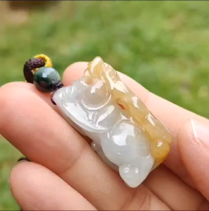 Glutinous Yellow and White Natural Type A Jadeite Pendant Necklace Crafted as Pixiu with certificate weigh 13.83 grams 32 * 17.5 * 10.8 mm (pendant102)