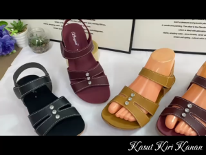 Kasut Kiri Kanan Sandal Suede Block Flat Sandal