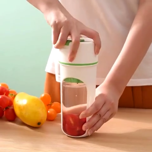 【3 วันจัดส่ง】เครื่องปั่นน้ําผลไม้ แบบพกพา ความจุ480ML มีหลอดในตัว แก้วปั่นผลไม้ไร้สาย ปั่นน้ําแข็งได้ เครื่องปั่น