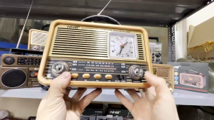 Đài radio NS 8898 BT kết nối bluetoothFMAMSW có cổng usb thẻ nhớ