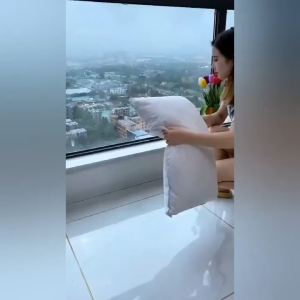 Pillow drying pillow drying bag drying clothes rack Pillow drying rack drying pillow jacket brace student dormitory