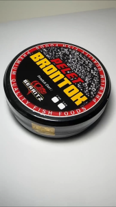 PELET BRONTOK PAKAN IKAN CHANNA MARU BUNGA BATIK oleh BERRITZ