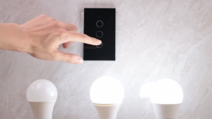 Wifi Smart Wall Light Switch สมาร์ทสวิตช์ไฟผนัง single Fire Smart Timer Home Automation Tuya App  สำหรับ Alexa/Google Home สีดำและสีขาว 1/2/3 Gang