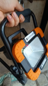 Đèn LED dùng pin 21V STARKER Đức chân pin phổ thông bảo hành 6 tháng