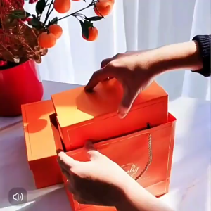 Surprised Gift Mothers Day Valentine Gift Anniversary Surprise Gift Box Ready Stock Bouquet Small Fan Towel Coffee Cup Gift  Notebook