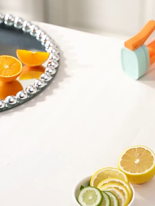 按压冰格 - 一秒出冰制冰模具，冰块存储盒  Press-to-Release Ice Cube Tray - Instant Ice Maker Ice Block Storage Box