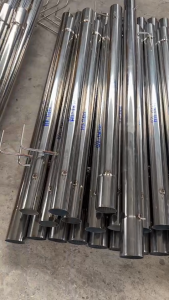 ท่อไอเสีย เฉพาะท่อนกลาง แบบแยกชิ้น แบบสวมสปริง สำหรับสวมท่อ 2.5 นิ้ว เกรดแสตนเลส 201