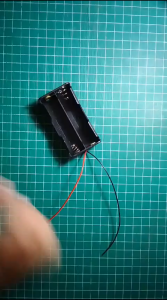 Dudukan Baterai 2x 18650 Battery Holder Plastic Battery Storage