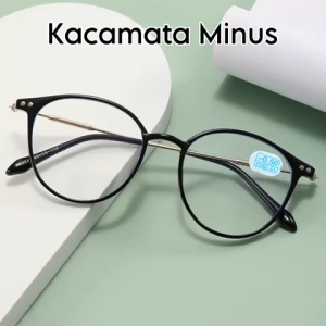 Kacamata Wanita Lensa Minus Terlaris Ukuran 0.50-4.00 Dapat Boc Dan Lap Pembersih KM45