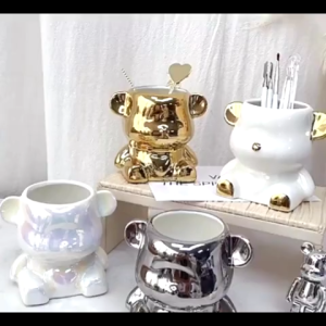 Manicure Violent Bear Pen Holder Brush Sand Bar Nail Tool Storage Box Handheld Props Desktop Organizer美甲暴力熊笔筒毛刷砂条工具收纳盒