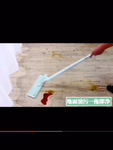 AT.Store ไม้ถูพื้น ไม้ถูพื้นแบบรีดน้ำ สามารถรีดฝุ่นผงไปได้ในตัว ไม่ต้องใช้มือบิด (พร้อมผ้า 1 ผืน) คละสี Flat Mop (รหัส 313) ไม่มีถัง