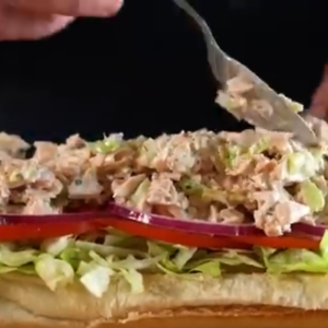 ทูน่าเจ plant-base Tuna ยี่ห้อ OMNI ขนาด 500 กรัม  (Vegan Tuna brand Omni 100 g.)