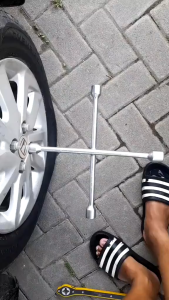 ( Best Quality ) Kunci Roda Mobil Palang 14 Inch - 4 Way Cross Wrench