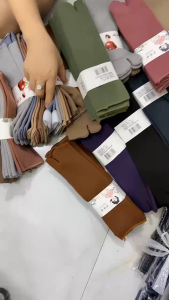 GIAO MẪU NGẪU NHIÊN Tất Vớ Nữ Cổ Cao Lót Lông Nỉ Tất Giữ Nhiệt Nữ Có Lớp Nhung Siêu Ấm Áp Cho Mùa Đông