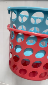 Eskimo ตะกร้าผ้า ตะกร้าพลาสติก ตะกร้าอเนกประสงค์ สำหรับใส่เสื้อผ้า ใส่ของ พลาสติกเกรด A แข็งแรง ทนทาน รุ่น BK34