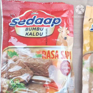 Bumbu kaldu Sedaap kemasan 100 gr